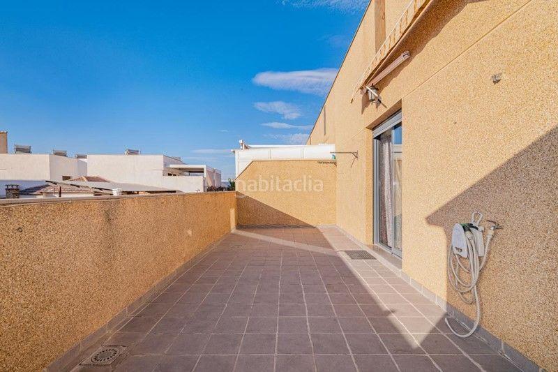 Foto 0e803d46-24f4-451c-bdec-0efa936d325b. Attico con parcheggio in Las Tres Cruces Armilla