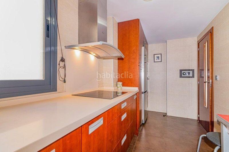 Foto b145661d-1722-4367-b9af-96652be6af9b. Attique avec parking dans Las Tres Cruces Armilla