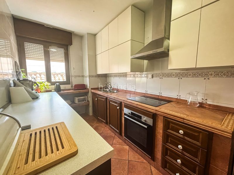 Foto 10490a3d-4e82-4e36-bb36-7c0acdda3b61. Haus mit heizung in Loja