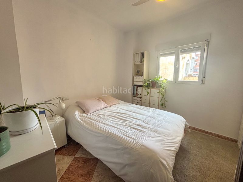 Foto e104acac-e8f2-419c-8498-630efcb44378. Haus mit heizung in Loja