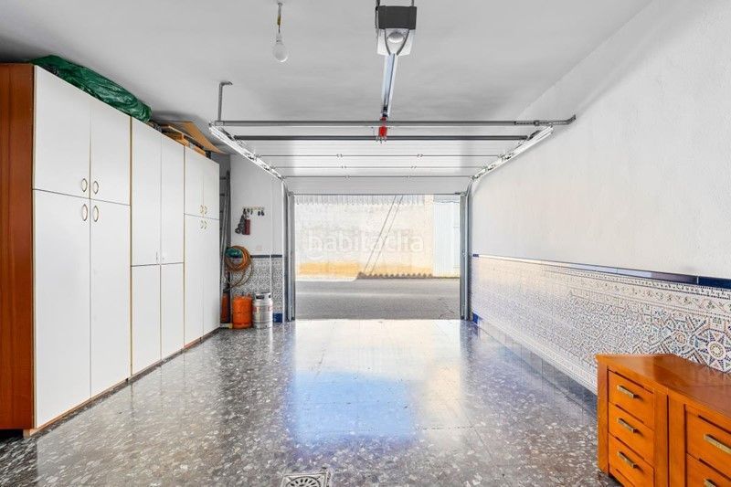 Foto c54c5127-467a-4b00-a12d-1d5052e3ddd8. Casa amb aparcament a Padul