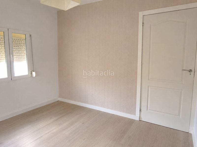 Foto 19b92a7c-7966-4e27-b49a-91d7ebe2b5e1. Pis a Barrio de Zaidín Granada