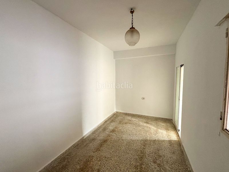 Foto 8bd1ad9b-f2e7-4a12-9877-62cd1aba9f32. Casa adossada a Atarfe