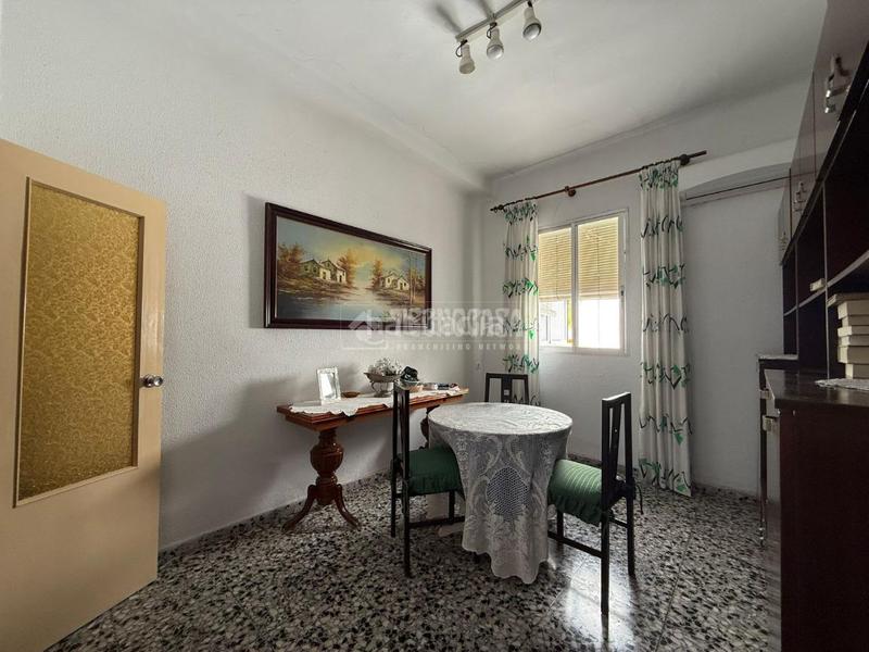 Foto f4c99d24-0263-49c9-94ce-b89edf23a18f. Appartement dans Olletas - Sierra Blanquilla Málaga