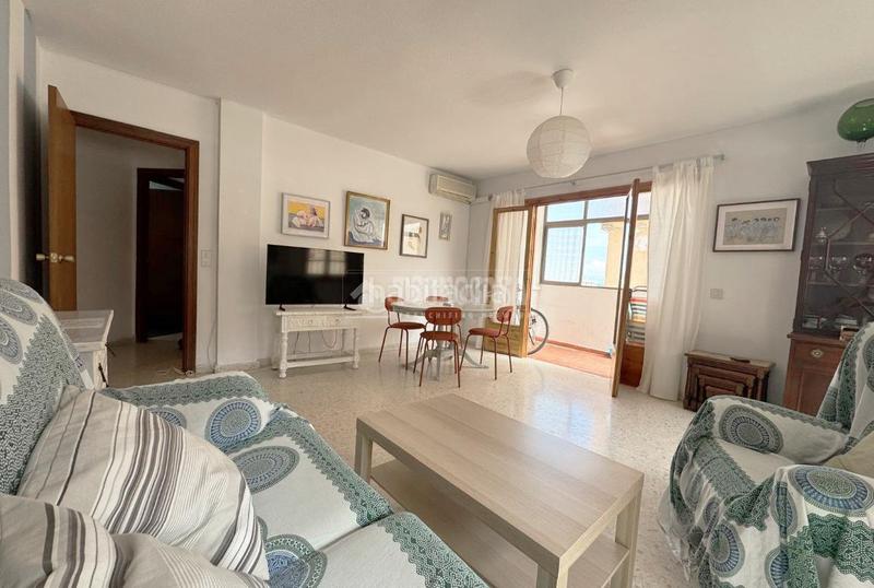 Foto 5d1f9e3f-b8f0-4343-86fa-5ae97ff60838. Etagenwohnung in El Bajondillo Torremolinos
