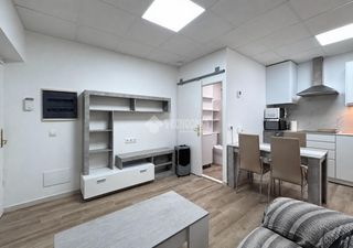 Flat  Pasaje gil vicente. Piso en venta en torremolinos