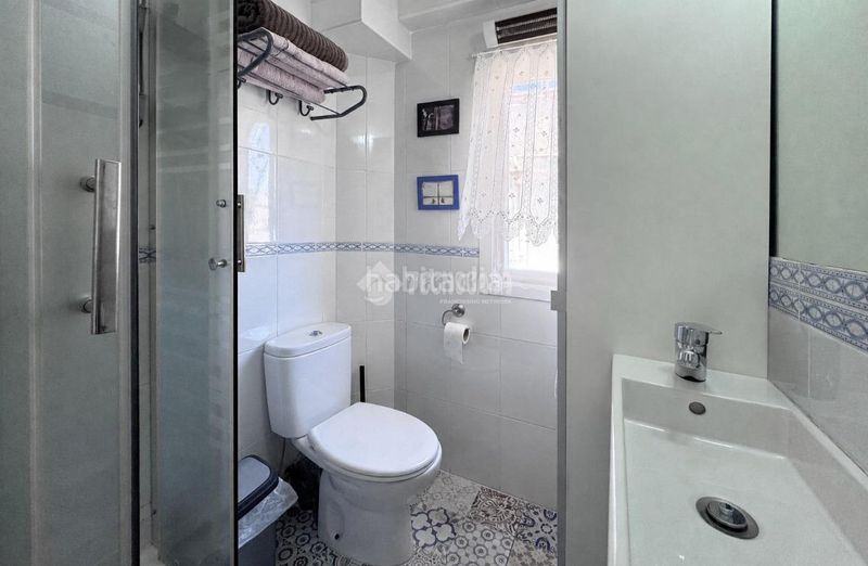 Foto 0040550a-10a4-416f-8d07-277c8c37ca25. Piso  en venta en Ayuntamiento Torremolinos