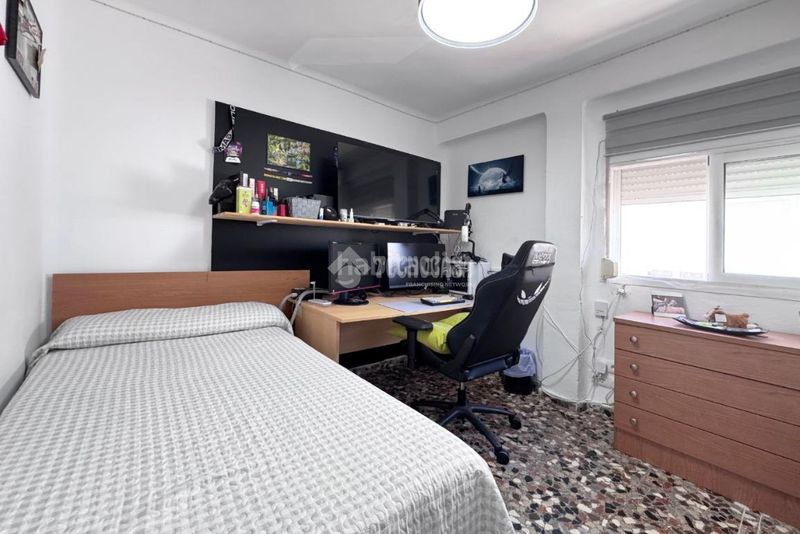 Foto 99b6dd6d-6497-4720-b4e3-70f44dee2c28. Piso  en venta en Ayuntamiento Torremolinos