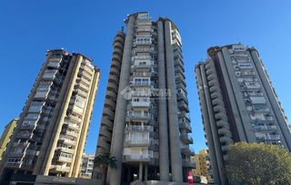 Pis  Calle rio salazar. Piso en venta en torremolinos