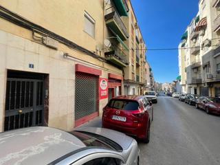 Local Comercial a Valdeastillas - Fuentezuelas
