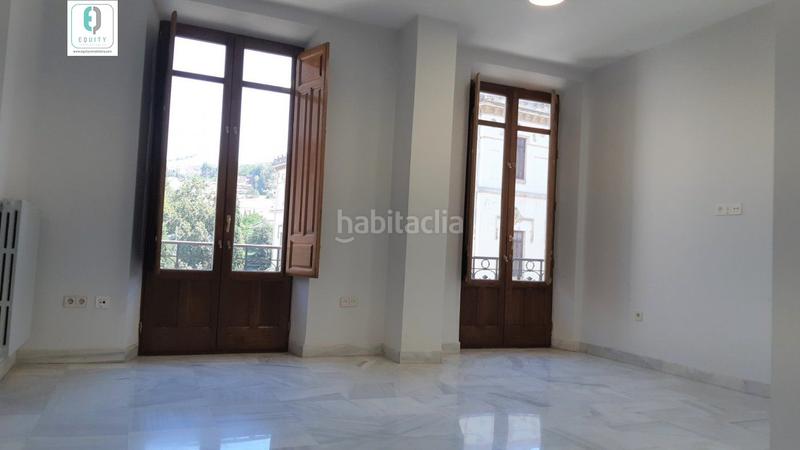 Foto 33018136-1891-449f-8585-fd1f3eac9c4e. Rent office space with heating in Centro - Sagrario Granada