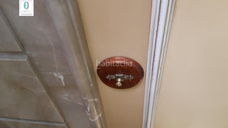 Foto d26d0e3a-88d8-40b9-b144-afa4cc7ce0fd. Rent office space with heating in Centro - Sagrario Granada