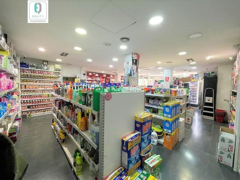 Foto 38235967-f053-4879-afdb-ace881366ff6. Alquiler local comercial alquiler local 103 m2 en san anton. en Granada