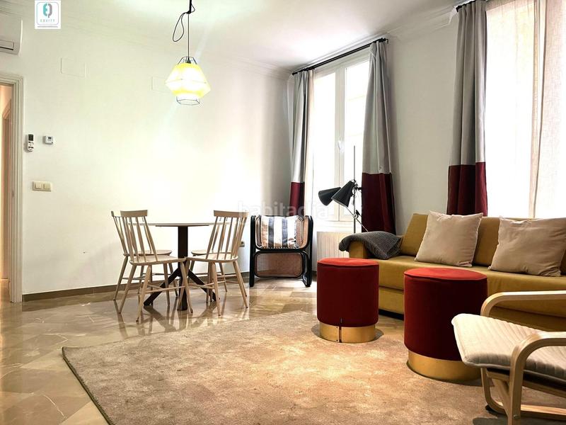 Foto d09feb32-f3a7-429e-a822-190357f9774e. Rent flat with heating in Centro - Sagrario Granada