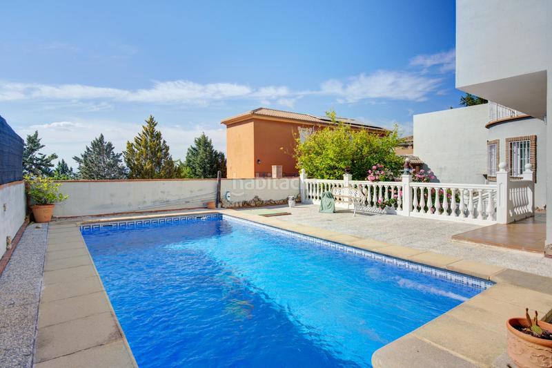 Foto b57bb5fe-3d01-4e15-a38d-4a54f506a43b. Xalet amb calefacció aparcament piscina a Barrio de la Vega Monachil
