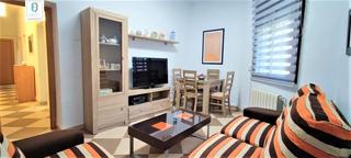 Location Appartement  Calle san benito. Piso 3 habitaciones junto a facultades