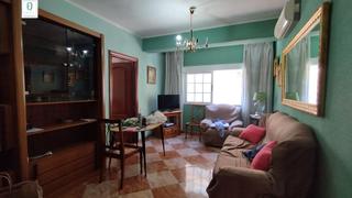 Location Appartement  Calle doctor fernando escobar. Piso para estudiantes en la plaza de toros!!