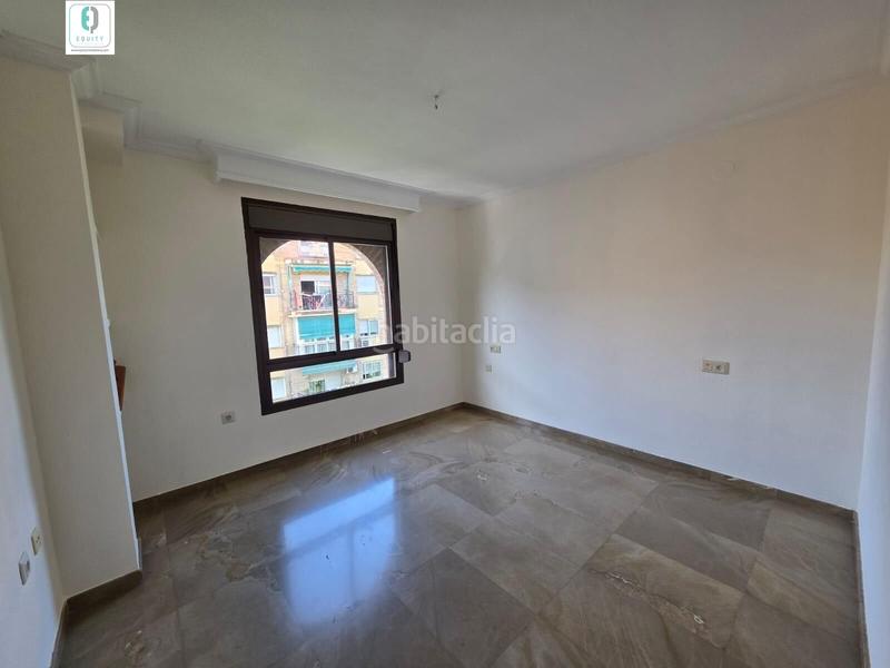 Foto 1d6a3234-2cce-42a5-afee-da89ed3fda45. Location attique avec chauffage dans Rosaleda - Juventud Granada