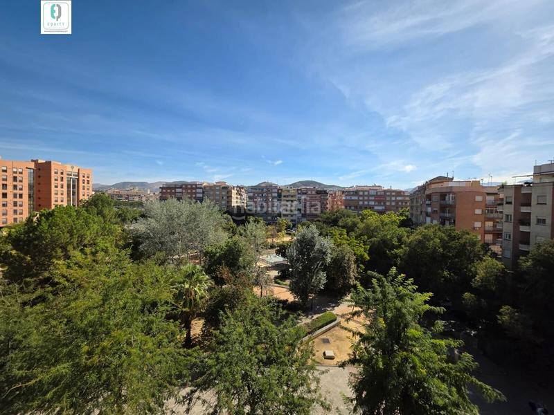Foto 36ff0dba-3cee-4fb7-9e3e-9a5348d33ea5. Location attique avec chauffage dans Rosaleda - Juventud Granada