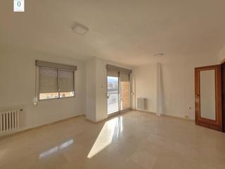Location Appartement  Camino de ronda. Estupendo piso muy luminoso sin amueblar