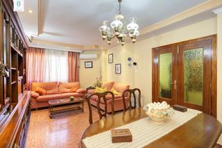 Maison à San Cayetano. Gran oportunidad! casa en venta en churriana de la vega, junto a