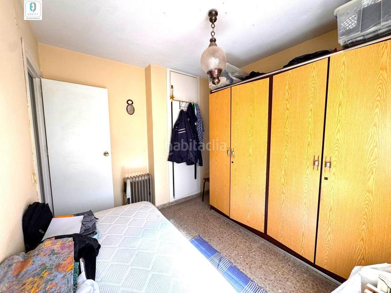 Foto 8cc2befa-2d8d-42cc-ac8b-b905d2207d13. Piso oportunidad zona Joaquina Eguaras! en Joaquina Eguaras Granada