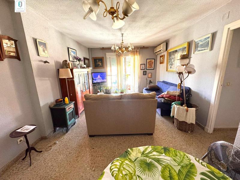 Foto bba2f490-f403-44fd-afa9-8cc43dd30ece. Piso oportunidad zona Joaquina Eguaras! en Joaquina Eguaras Granada