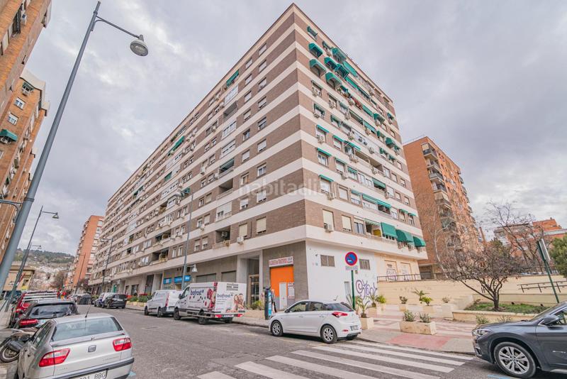 Foto 137f91cb-331d-44d7-87b8-7b10a51e983a. Piso gran piso centro en Cervantes Granada