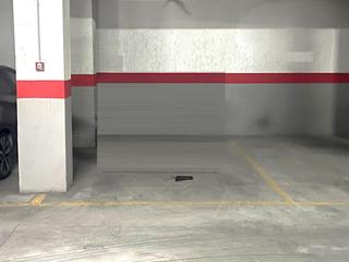 Parking coche  Calle de las islas 2. Oportunidad de inversión garaje en las gabias, zona hijar