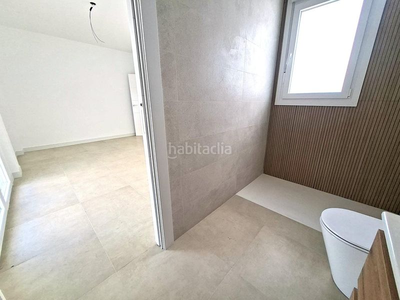 Foto 0be4a1d1-78cd-4a9d-ba66-d5a165c75ef3. Casa adossada a Belicena Vegas del Genil