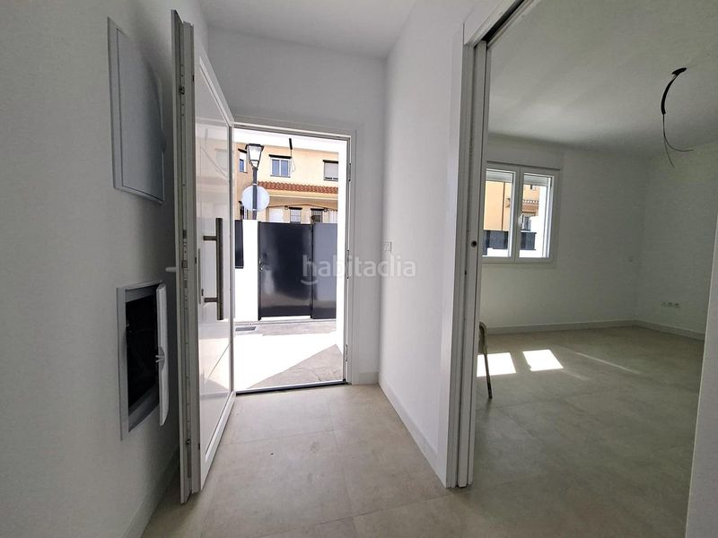 Foto b0df526d-b523-43e4-8ccc-49fe6874d6c3. Casa adossada a Belicena Vegas del Genil