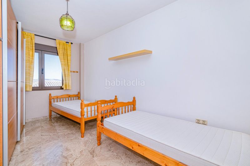 Foto fd4e2a73-f59f-406f-b890-d5944e36efd2. Pis amb calefacció aparcament a Purchil Vegas del Genil