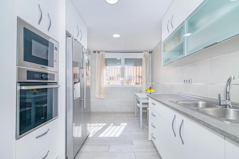 Foto e4325ff4-edd0-4703-9bd3-89a616912c2c. Casa amb aparcament piscina a Cijuela