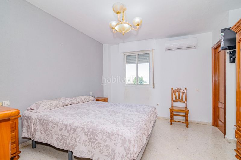 Foto a4b8ac82-69e1-496e-82eb-418a915694bf. Casa adossada amb aparcament a Cúllar Vega