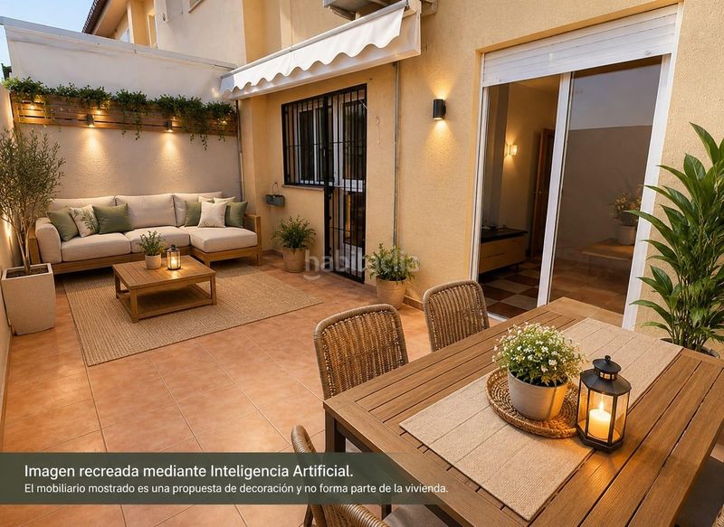 Foto f9ac845a-47f9-4a4a-99ee-d281c77b439c. Casa adossada amb aparcament a San Francisco - El Chorrillo Gabias (Las)
