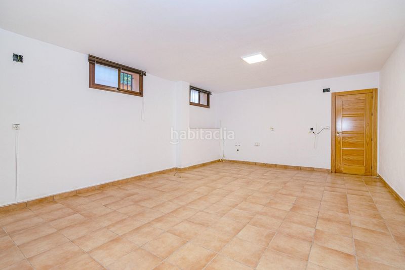 Foto c4e4f201-ea03-46b6-aad9-8a5754068883. Xalet a Dílar