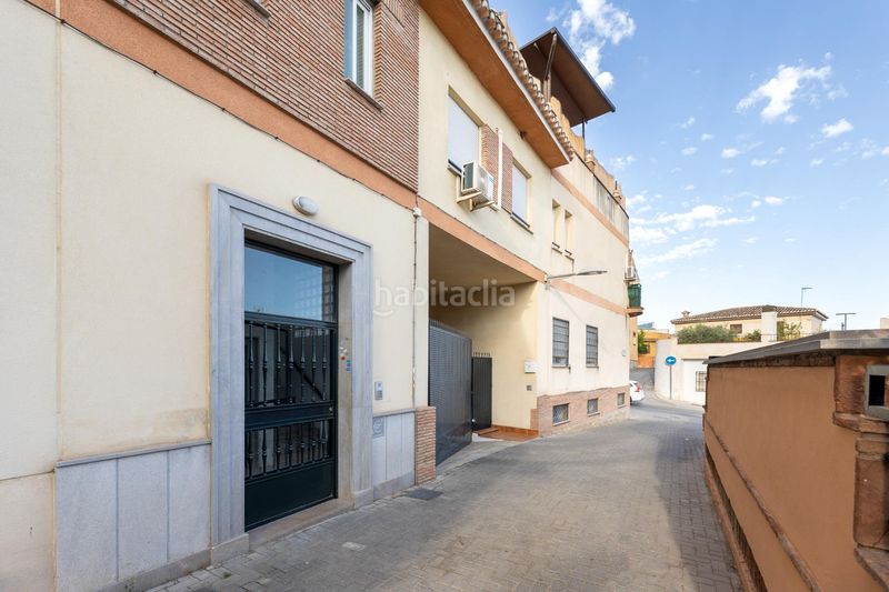 Foto fcbd8858-e41f-471c-b35d-ecb6f7768928. Àtic amb calefacció aparcament a Huétor Vega