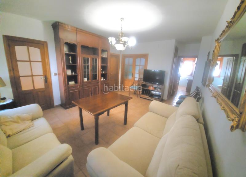 Foto 07535e56-f2d7-4201-b3a3-0de72caf48f5. Casa adossada amb aparcament a Pulianas