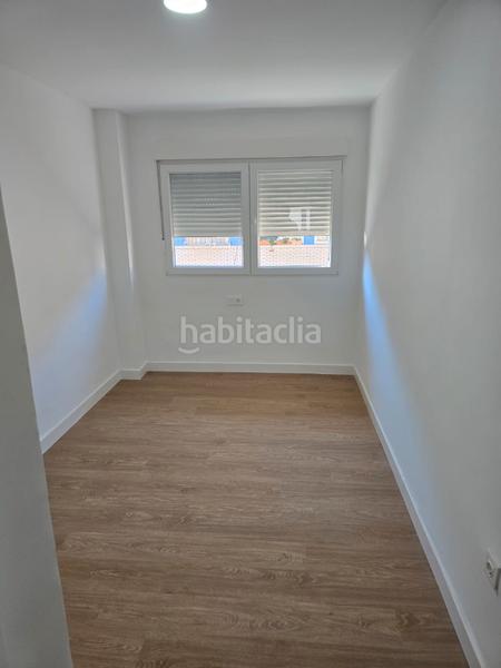 Foto 2cd840e9-e20e-426b-a37e-578f57bf91ae. Alquiler piso vivienda en alquiler sin muebles en parque nueva en Granada