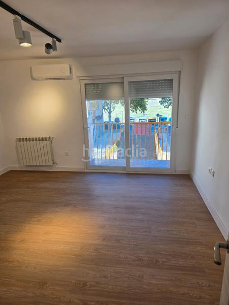 Foto 90aff518-17e1-4c54-90a2-020be0d4dbb6. Alquiler piso vivienda en alquiler sin muebles en parque nueva en Granada