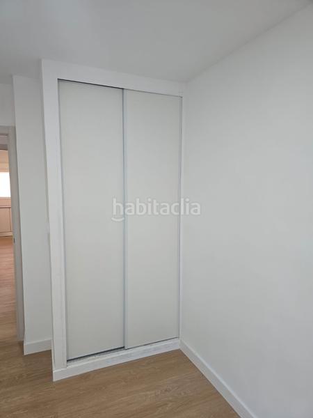 Foto 0e30a827-830a-420c-a9aa-7b130622f195. Rent flat with heating parking in parque nueva Granada Granada