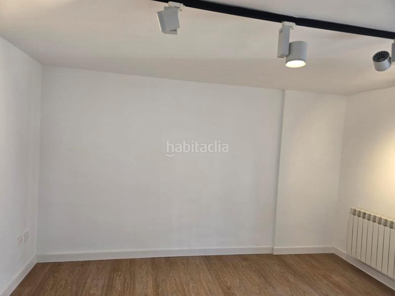 Foto a4e792e0-064b-479e-8edb-50241557b036. Rent flat with heating parking in parque nueva Granada Granada