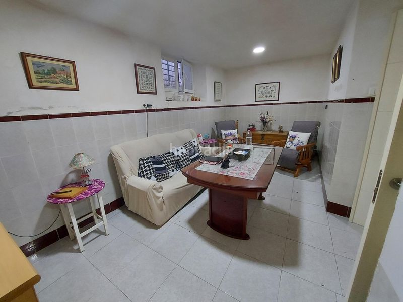 Foto d7d959e7-4e8e-4abf-a4cf-d4ef9d99ecd3. Casa a casco histórico - ribera - san basilio Córdoba