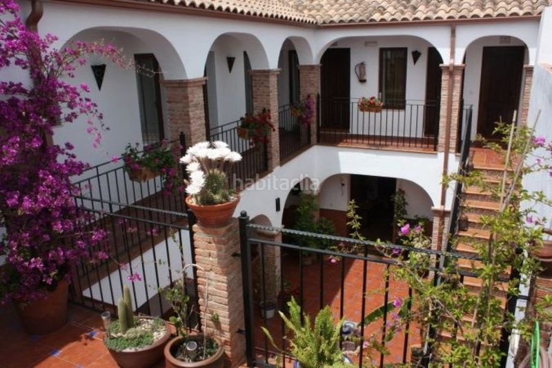 Foto db2db18e-5466-467b-ac05-ebdb809f19a2. Edifici a Almodóvar del Río