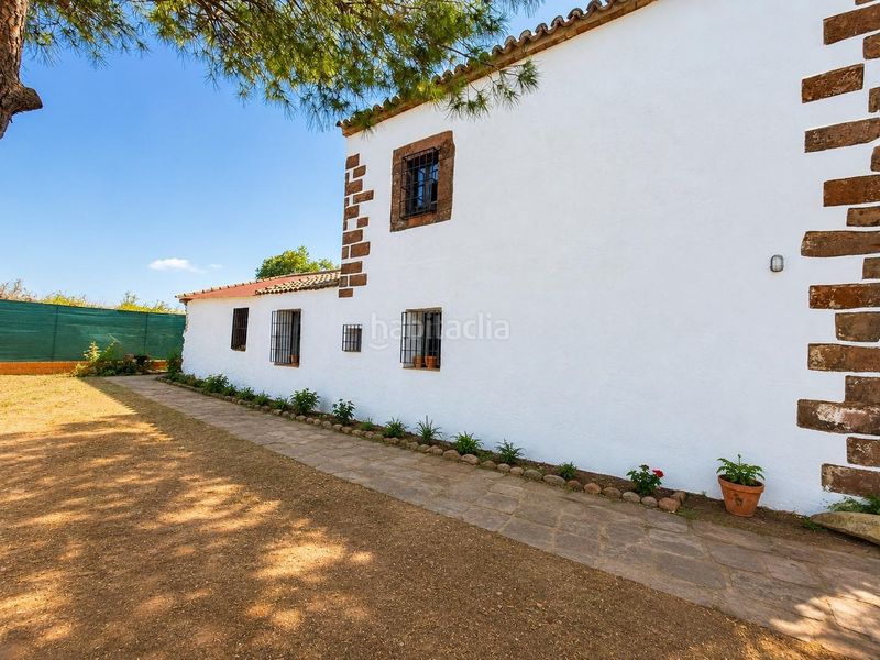Foto cfe1bbac-fb7b-411e-9c4c-8f317b14efc2. Casa amb aparcament a Montoro