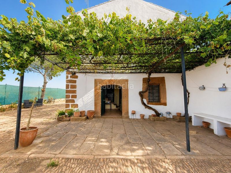 Foto d1fa789b-c279-418c-9f51-a89799d439d9. Casa amb aparcament a Montoro