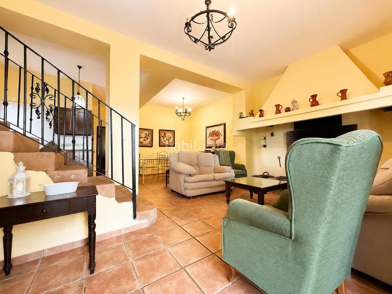 Foto d31d743f-dddc-48bd-b325-120a2d1cfd6a. Casa amb aparcament a Montoro