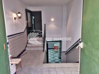 Business premise in Carrer d'Albéniz 22