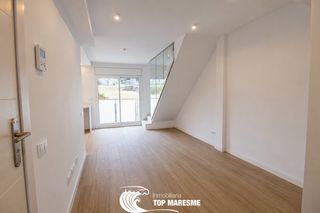 Affitto Duplex in Carrer barcelona 78. Dúplex de obra nueva en alquiler con terraza, 2 balcones y opció