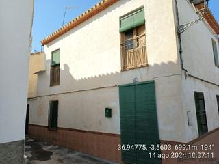 Casa adossada a Lecrín. Casa adosada con terreno en murchas